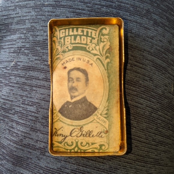 Men's Antique Gillette Shaving Razor Blades ALL Original Case & Paper Insert - Picture 2 of 3